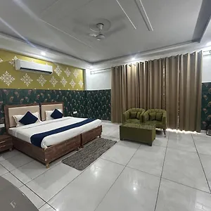 Hotel Tanvi Premium Residency-close To Artemis, Medanta & Fortis, Gurgaon